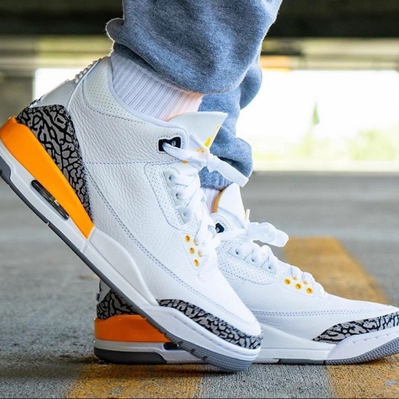 Nike Women’s Air Jordan 3 “Laser Orange” - Picture 4 of 4